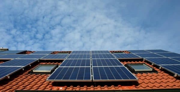 环保太阳能电池板评论2022 [包括买家指南]