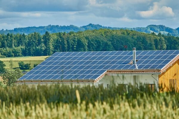 Instapark太阳能电池板评论2022[评论和购买指南包括]