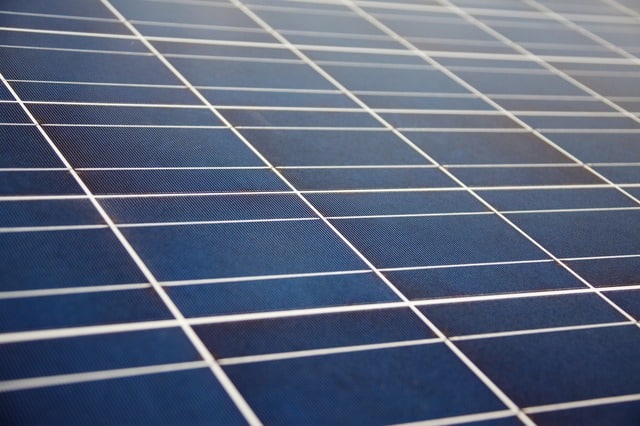 太阳能电池板寿命指南:它们能使用多久?